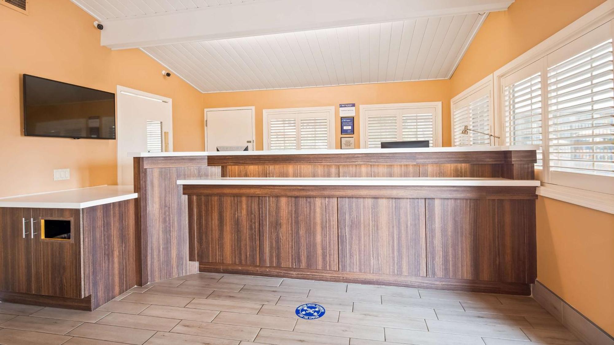 Best Western Golden Key Auburn Exterior photo